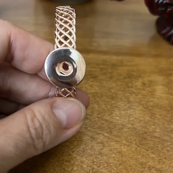 ROSE GOLD colored bracelet - Picture 5 of 7